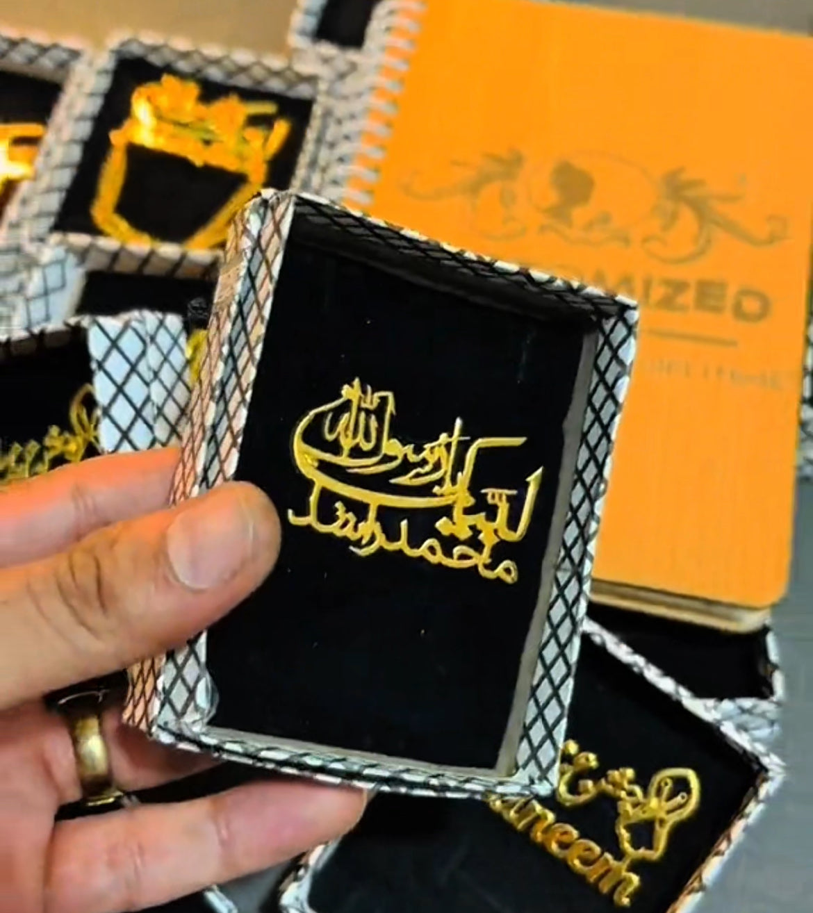 Labaik Badge